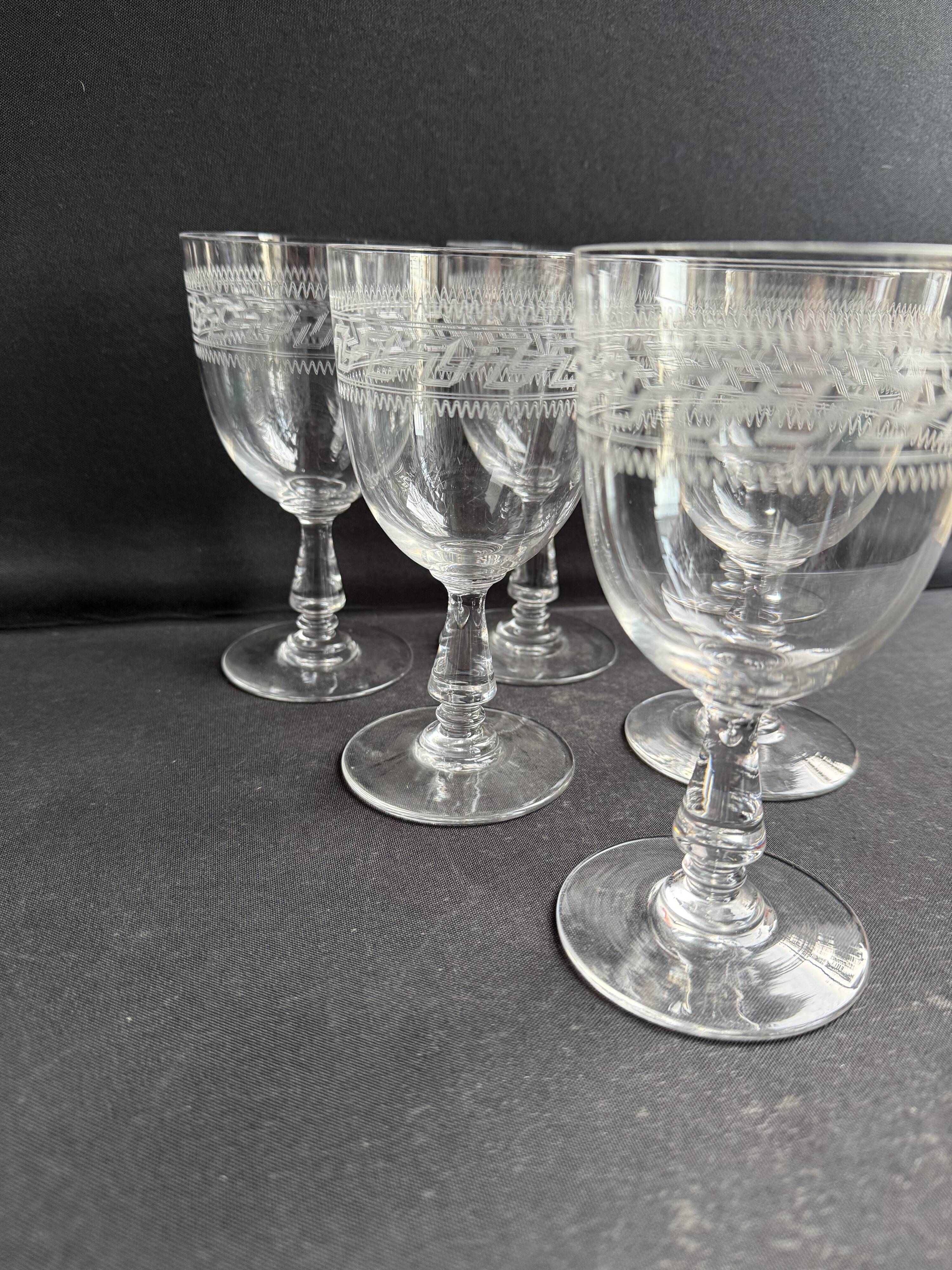 6 verres à eau Baccarat gravure Grecque inclinée