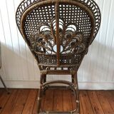 Emmanuelle chair for children