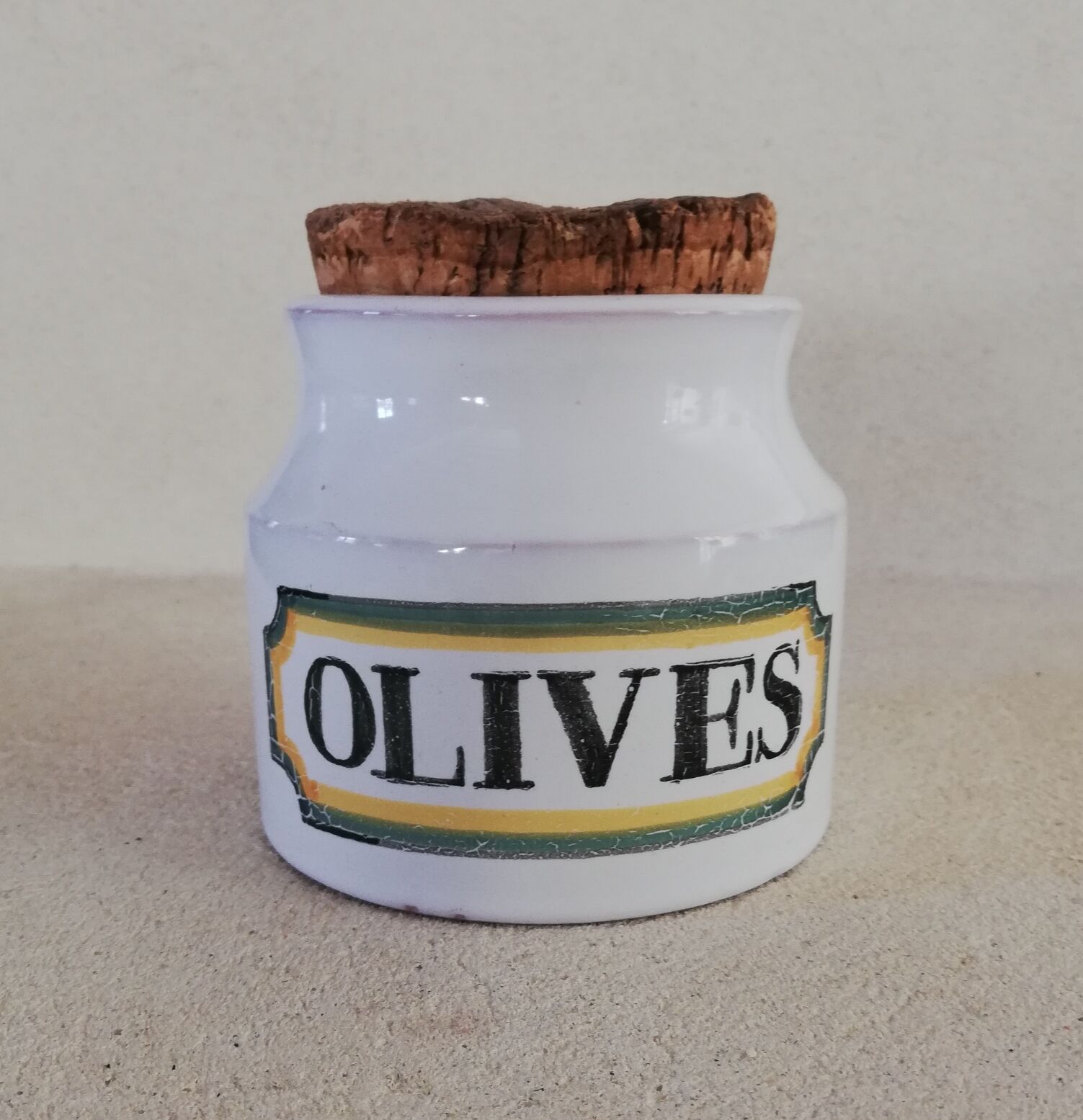 Vintage olive pot