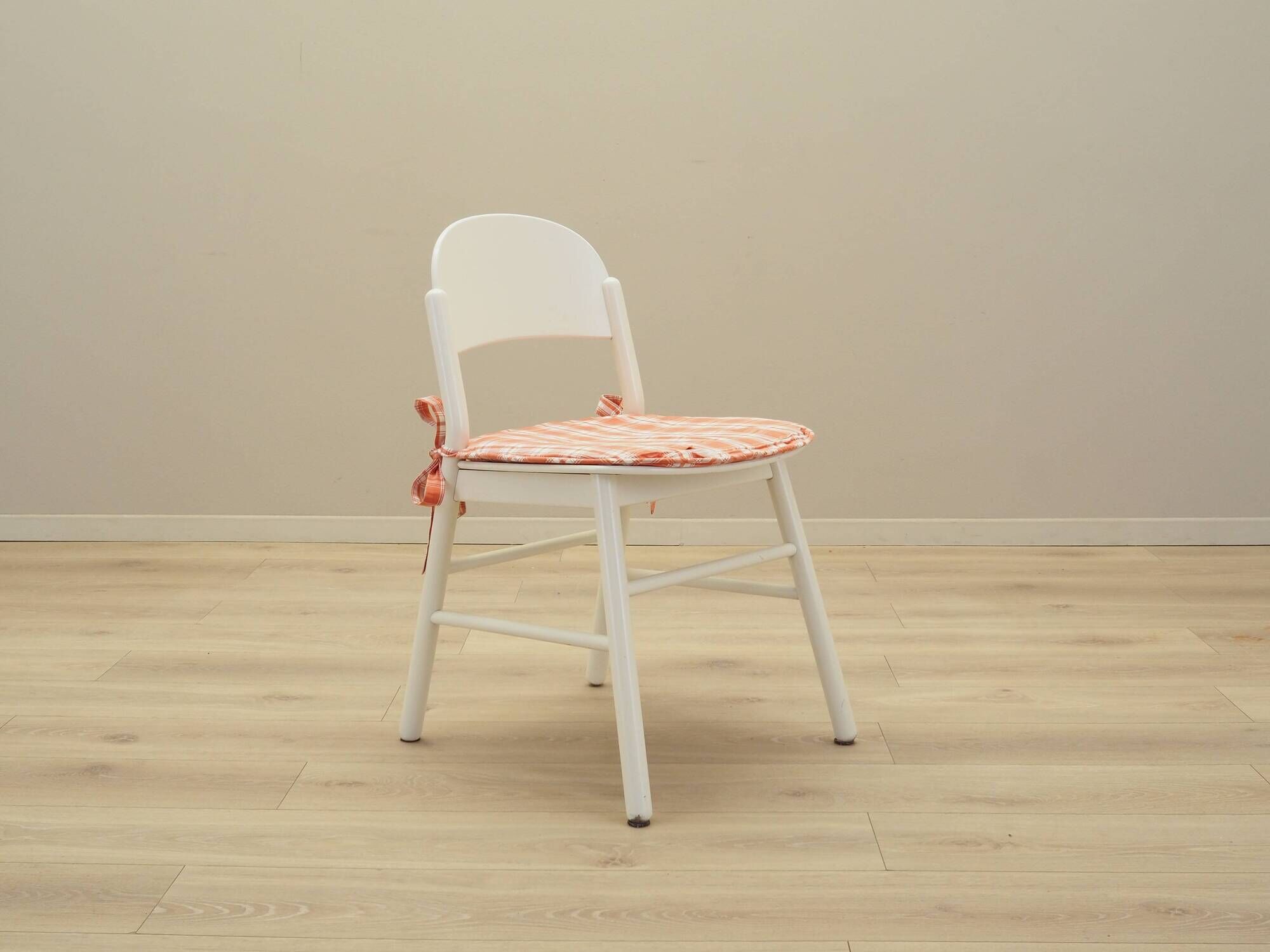 Set of four beech chairs, Italian design, 1970s, production: Italy