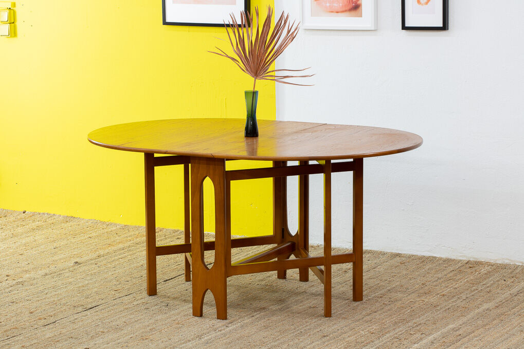 Scandinavian table – 154 cm