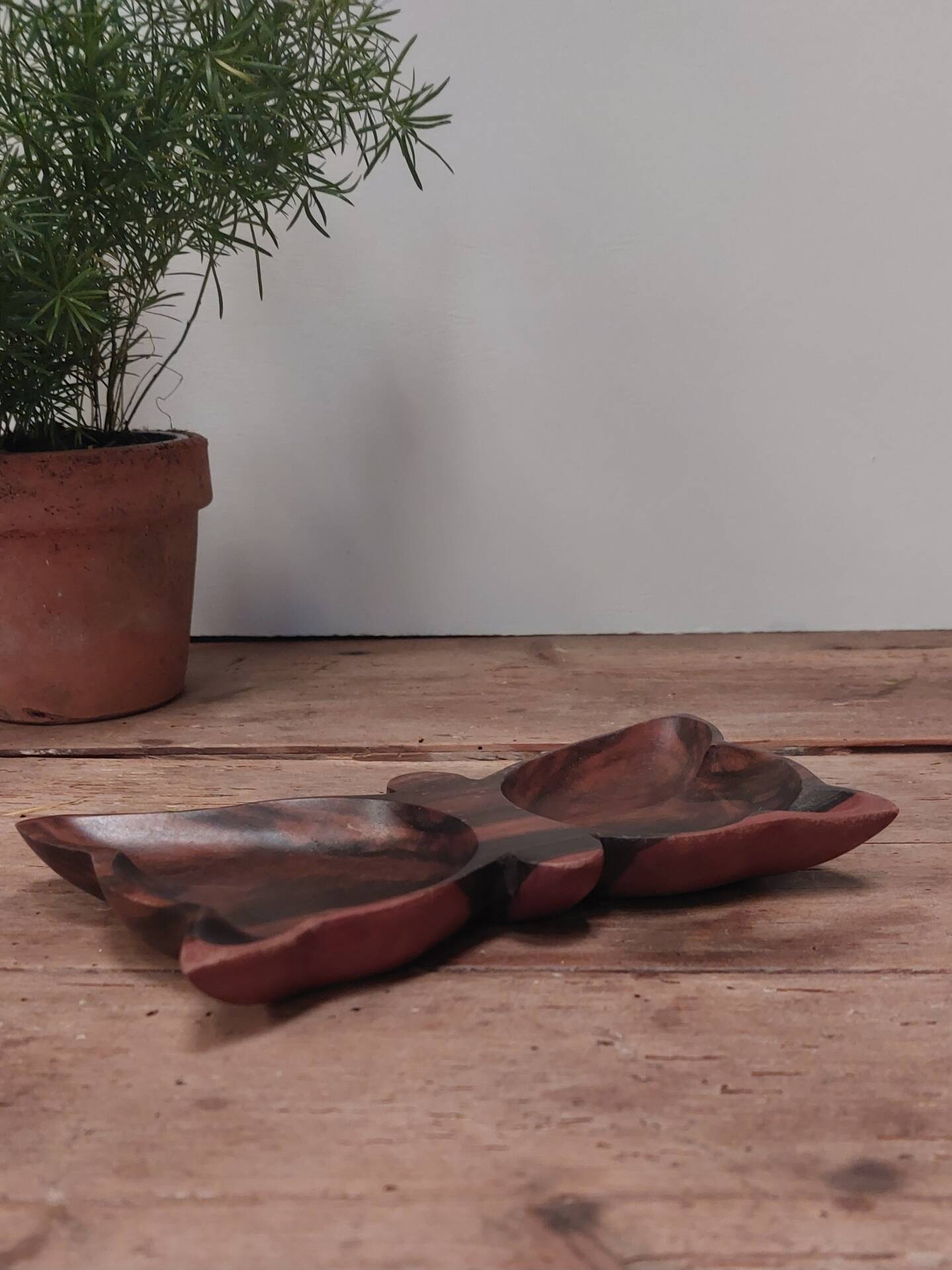 Butterfly catch-all in teak