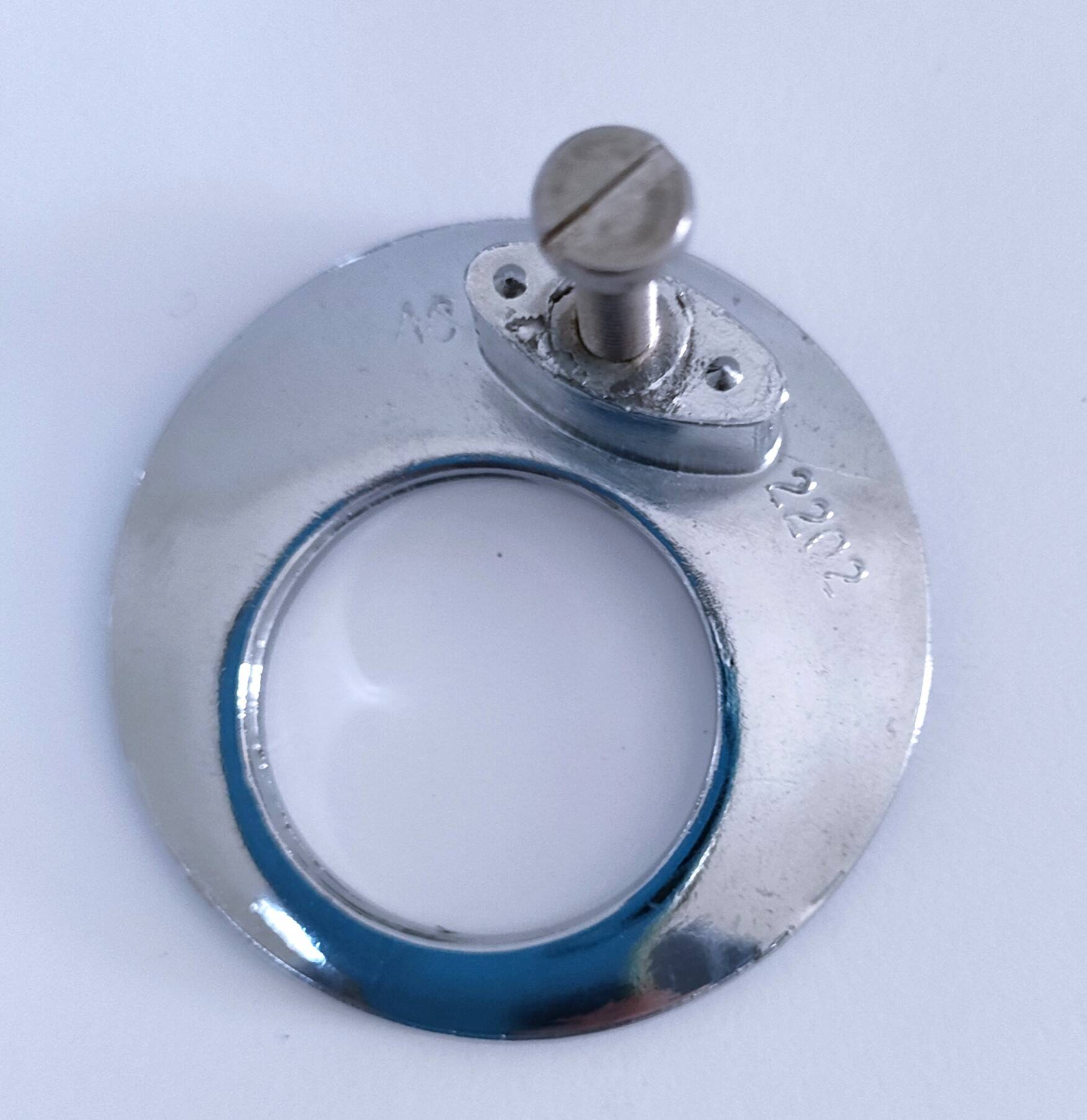 Lot de 18 boutons de meuble métal chromé design années 70