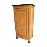 Armoire parisienne rustique