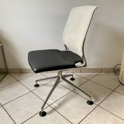 Chaise de bureau Meda chair édition vitra design Alberto Meda