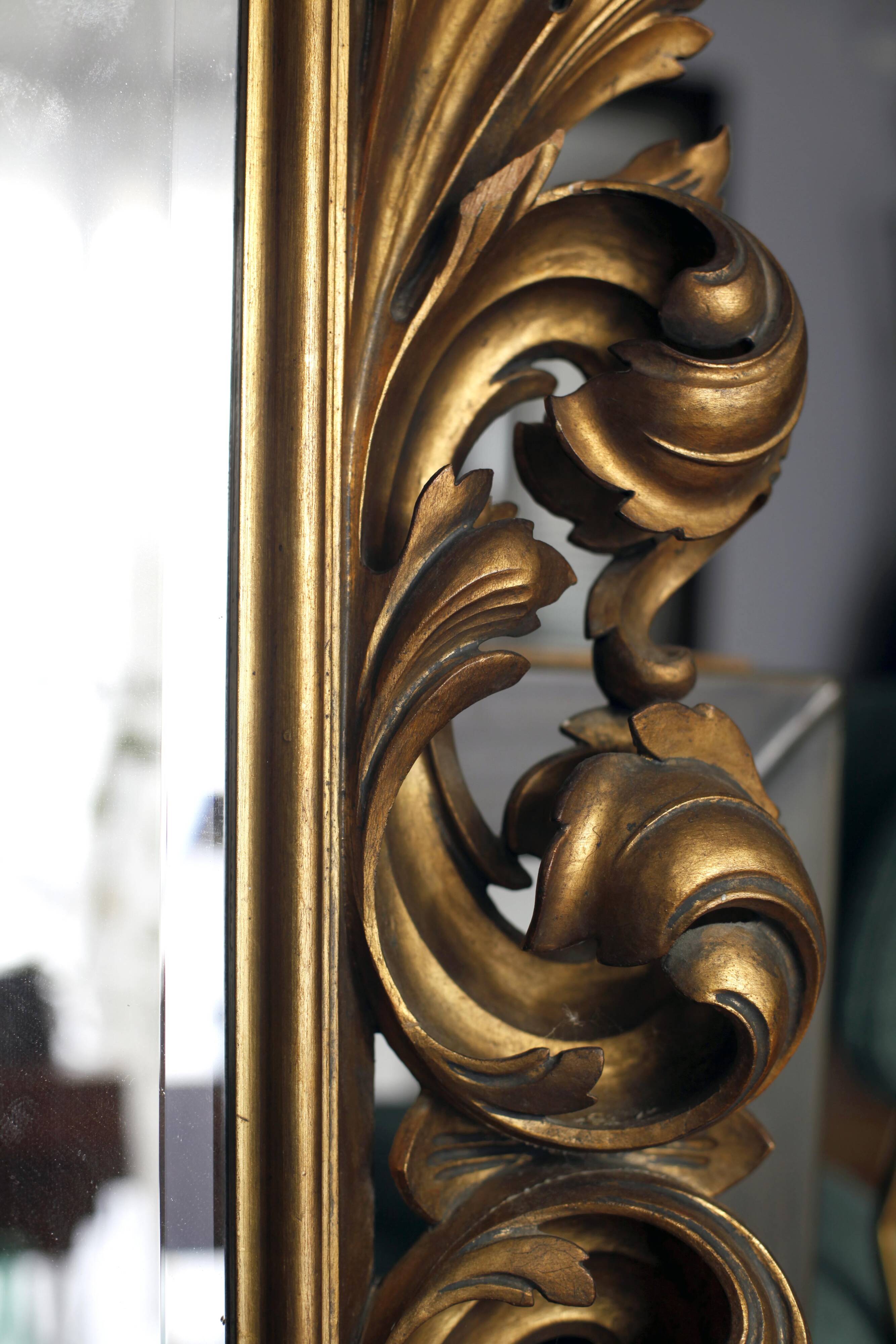Miroir doré sculpté exceptionnel 92x128 bois