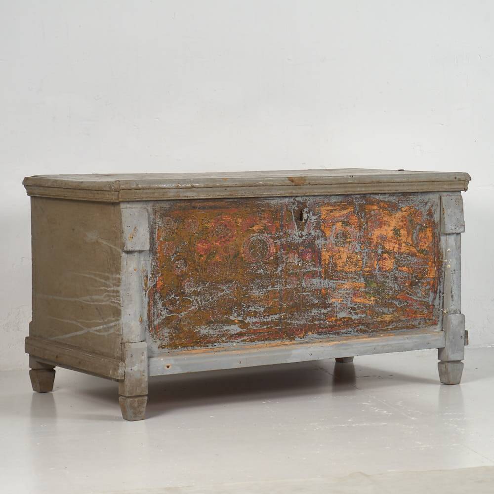 Malle de rangement ancien en bois massif (vers 1890)