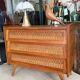 Commode en bois et rotin vintage pieds compas