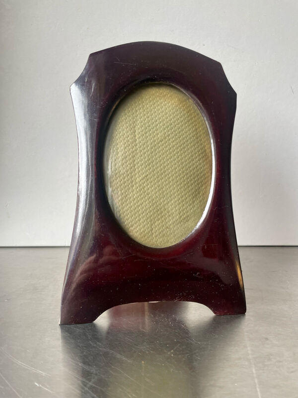 Cadre en bois art déco acajou, mesure 22.5 cm x 15 cm verre convexe 13.5 cm x 8.5 cm