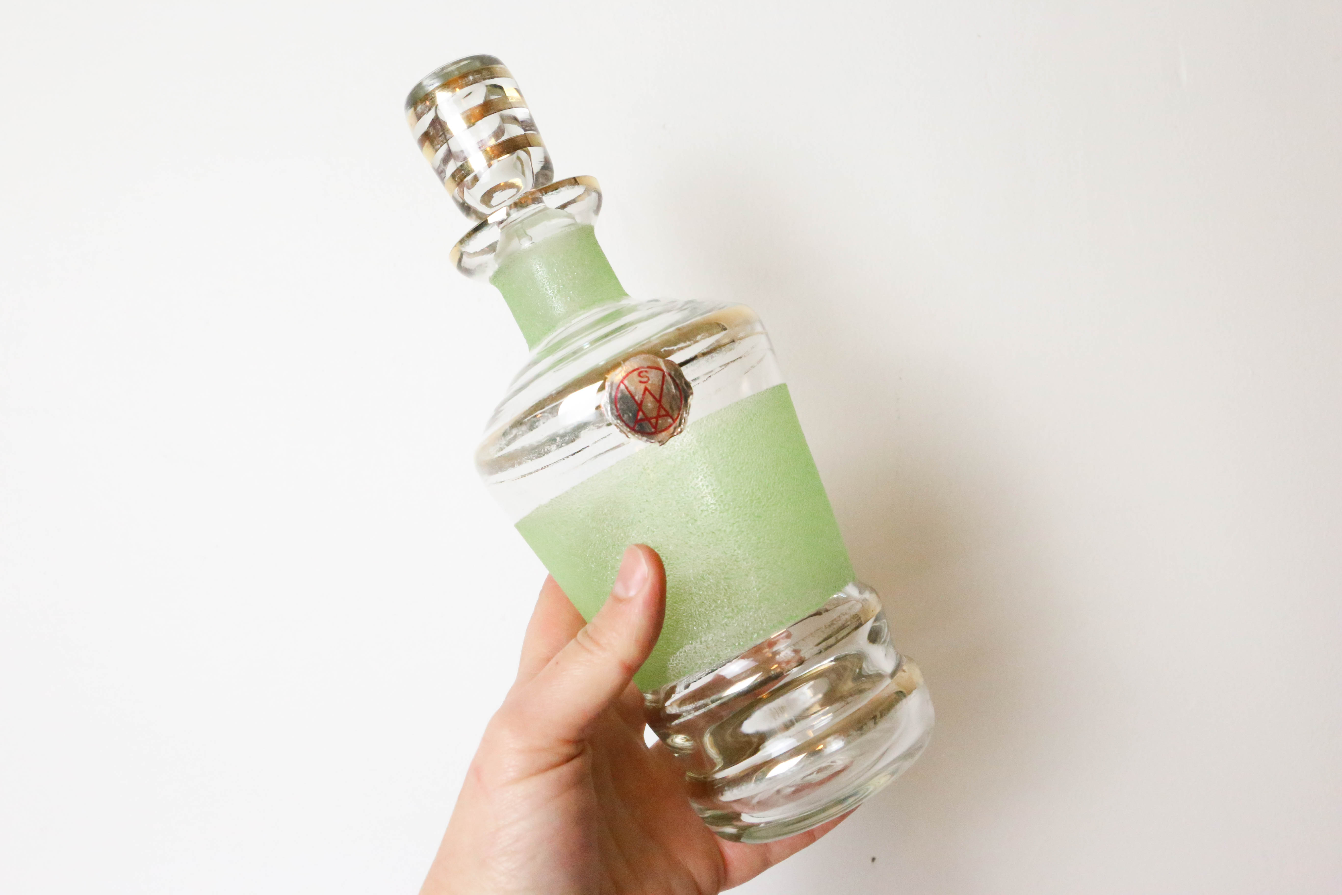 Carafe en verre granité vert, vintage