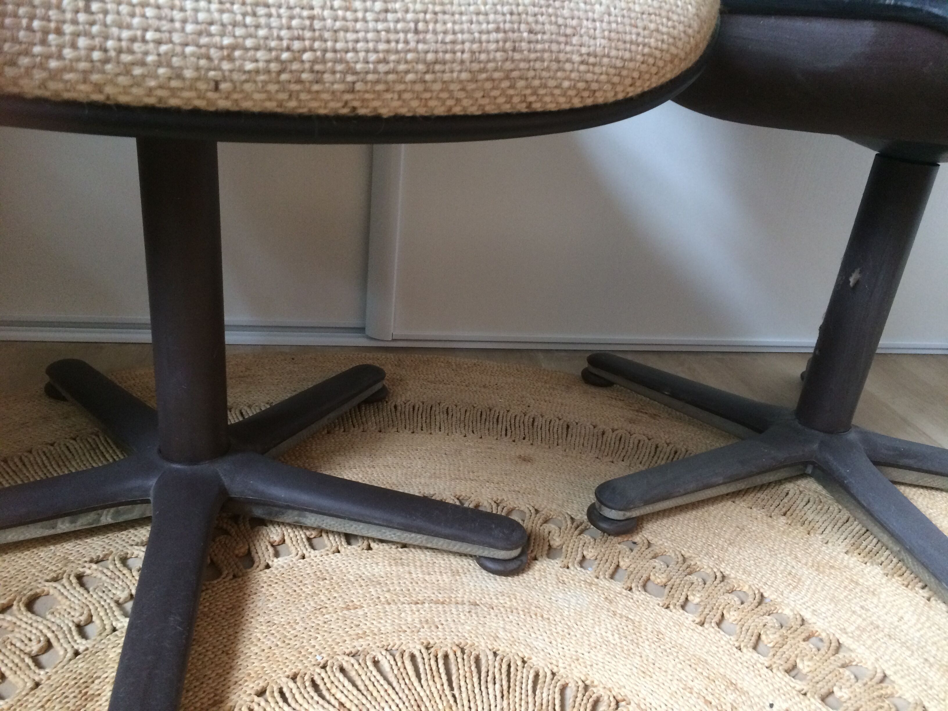 Lot of three armchairs stafor