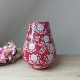 Old Large Vase in Worked Red Ceramic with Folral and Arabesque Pattern