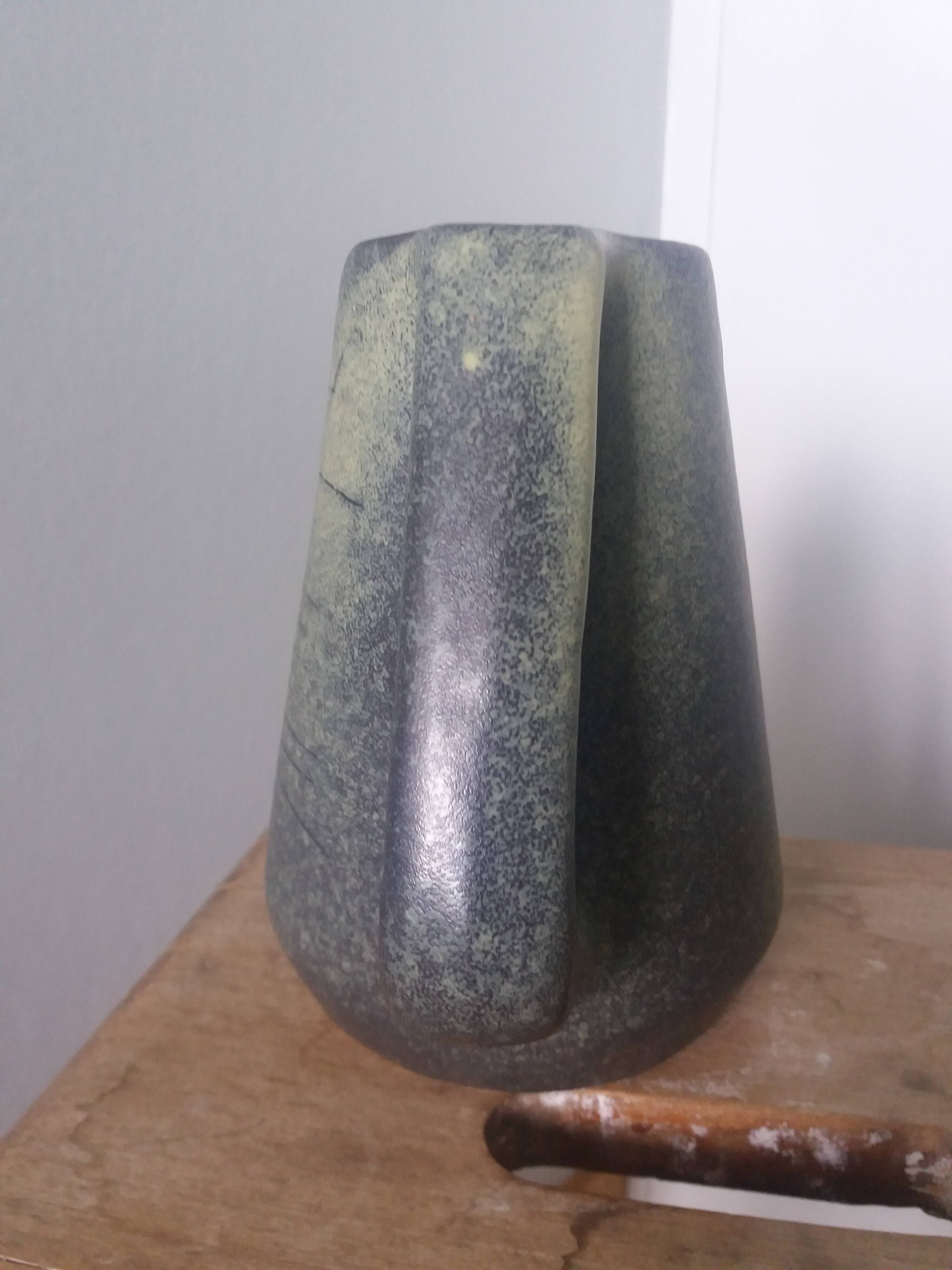 Pitcher signed François Caleca Vallauris rare in pale green