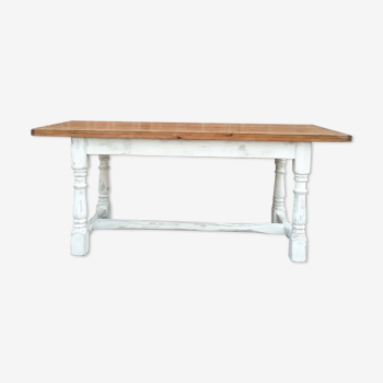 Dning table