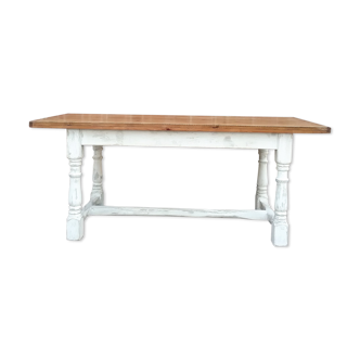 Dning table