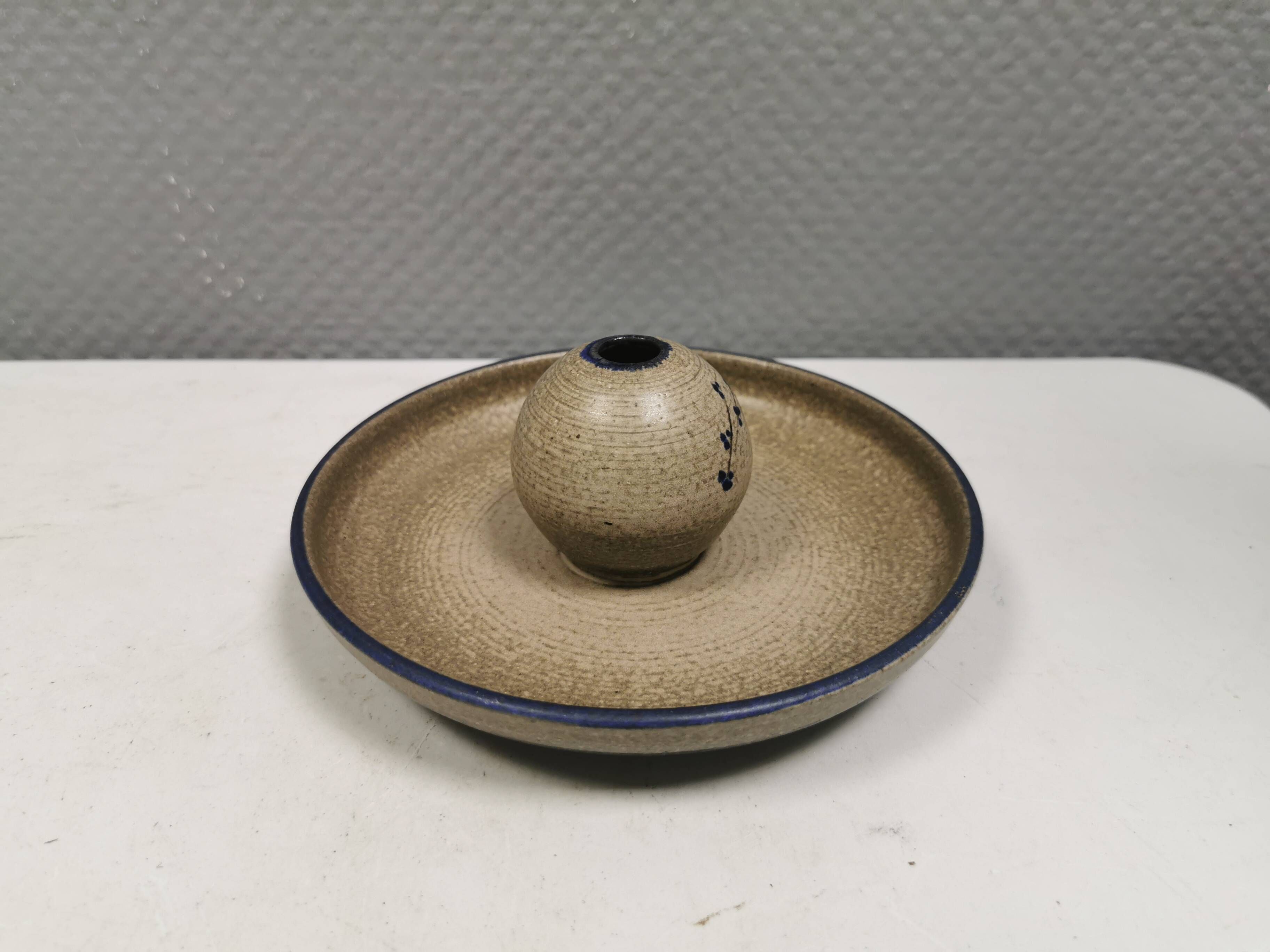 Beautiful bowl with a small knob ‘vase’ for a flower, Ulla ceramic Denmark