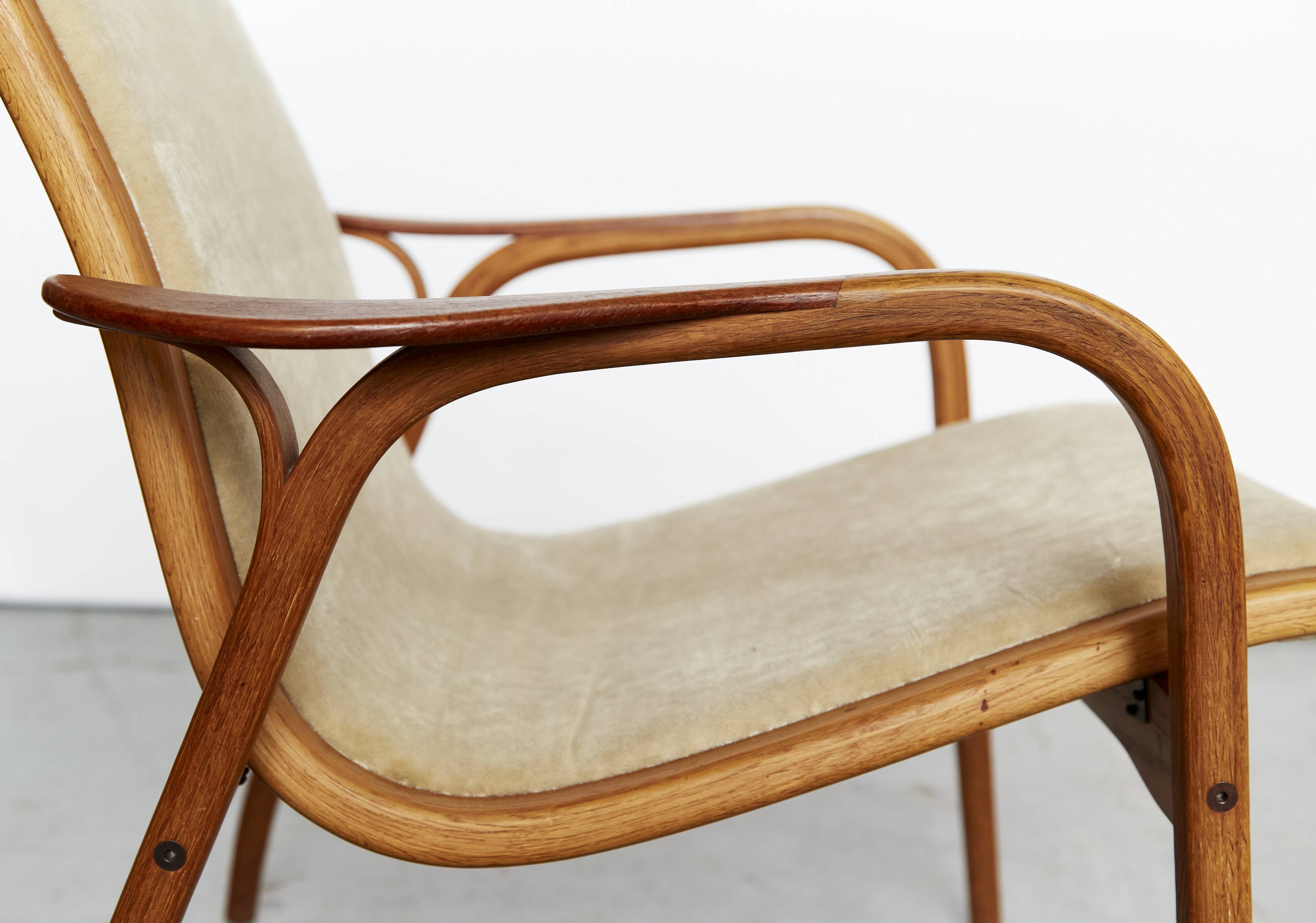 Fauteuil et repose-pieds Lamino par Yngve Ekström pour Swedese