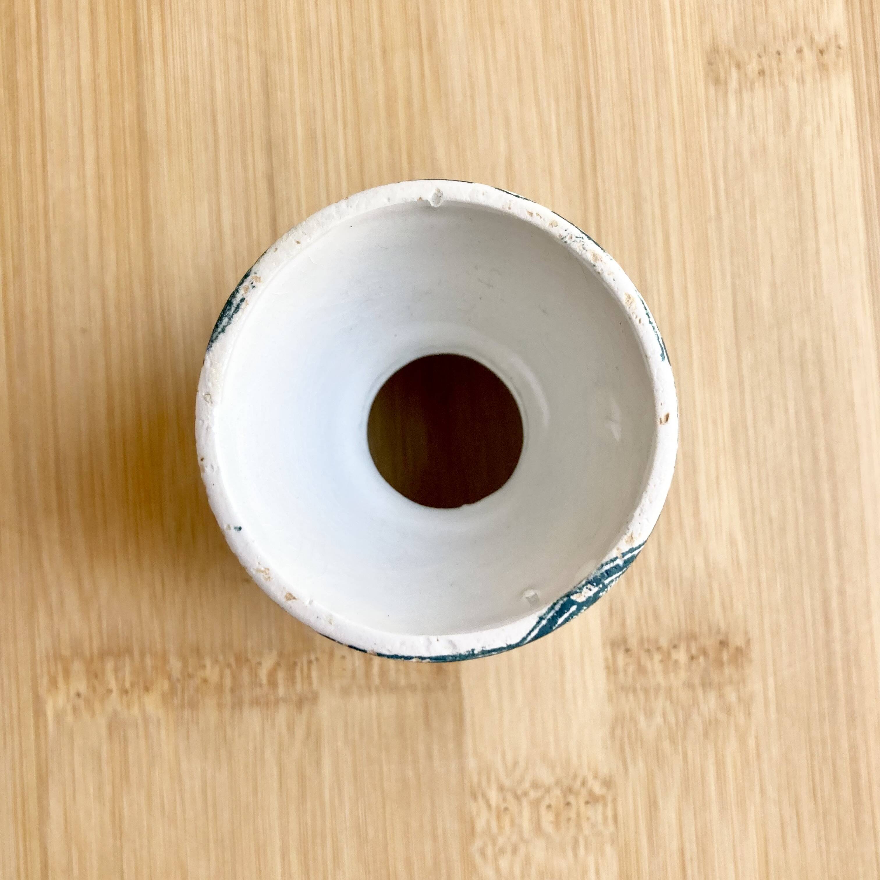 Iron earth egg cup / Moulin des loups & Hamage