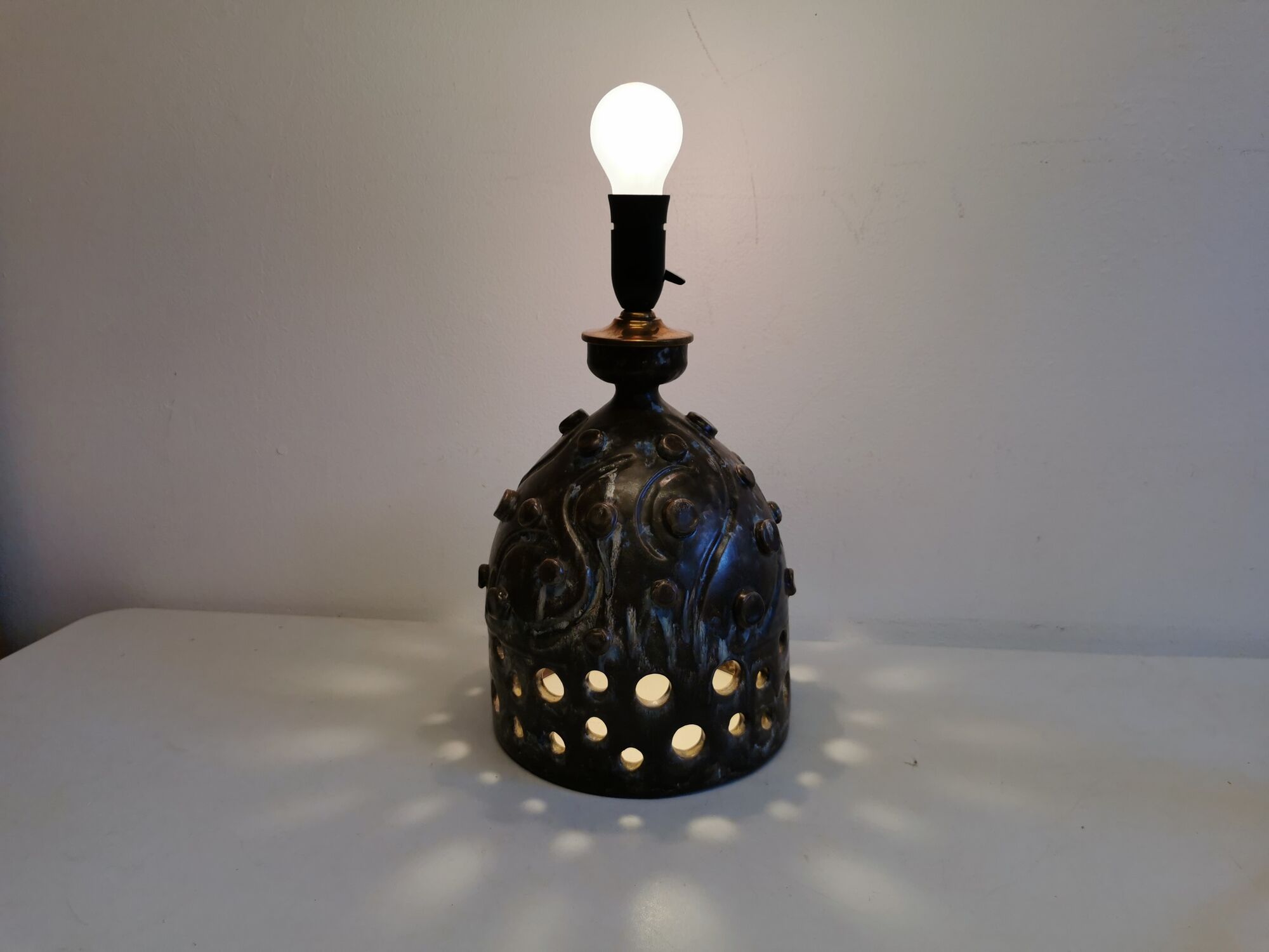 Ceramic table lamp, from Danish Leif Holm. with two light sources