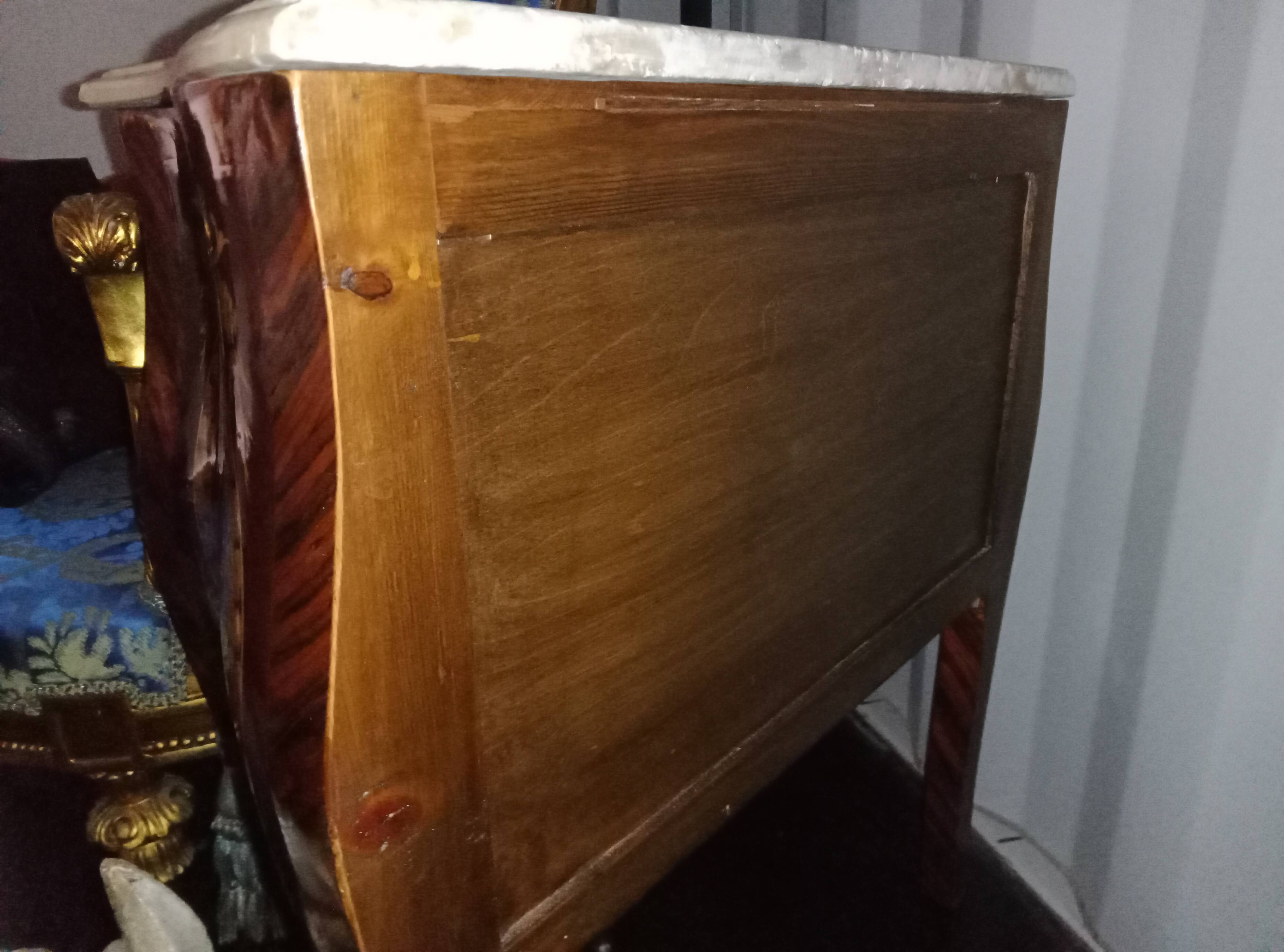 Chiffonnier sauteuse Louis XV en marqueterie