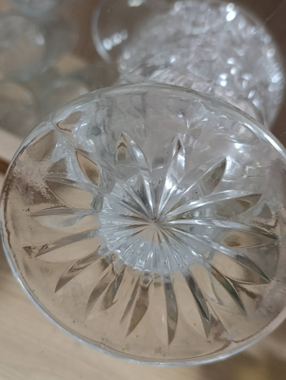 Large vintage pressed glass vase, an impressive and very decorative piece.