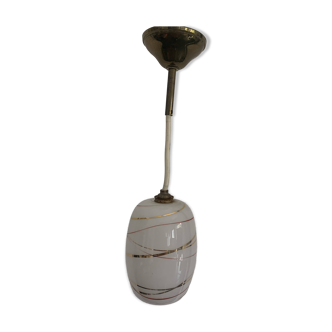 Suspension en opaline rouge et doré, 1960