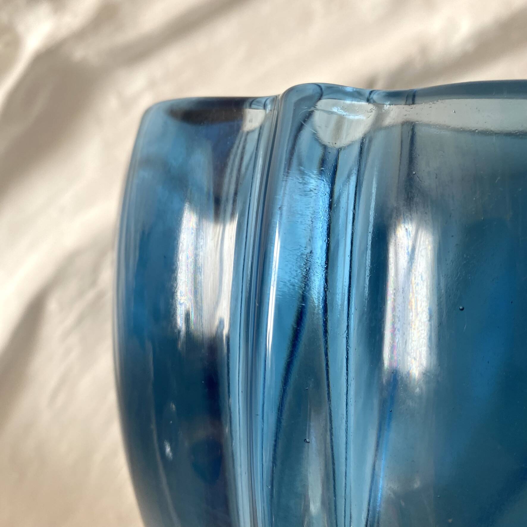 Antique tinted glass vase H20 cm
