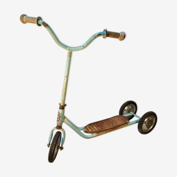 Vintage scooter Judez