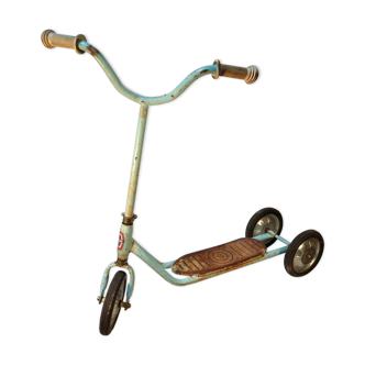 Vintage scooter Judez