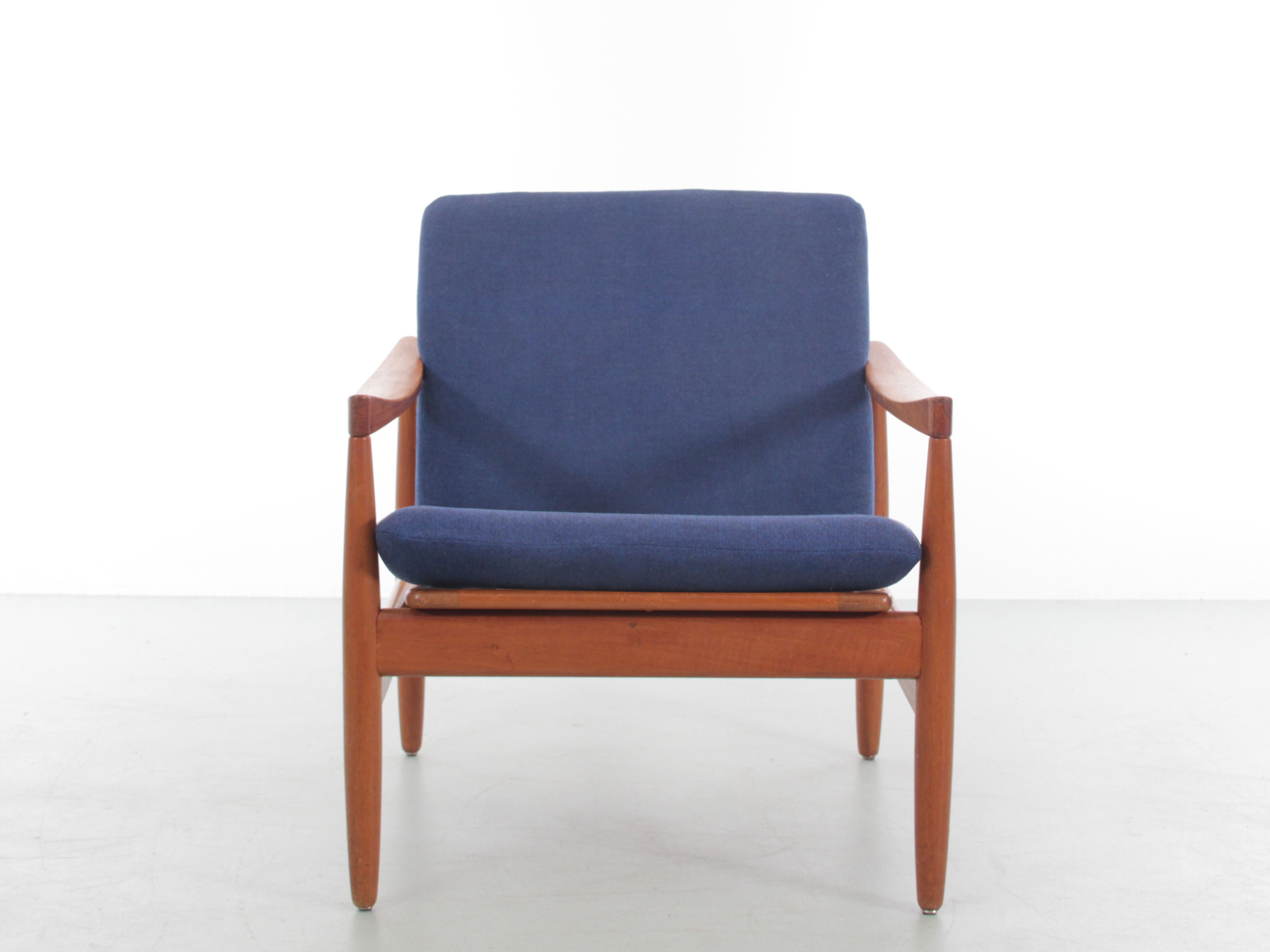 Paire de fauteuils scandinave en teck