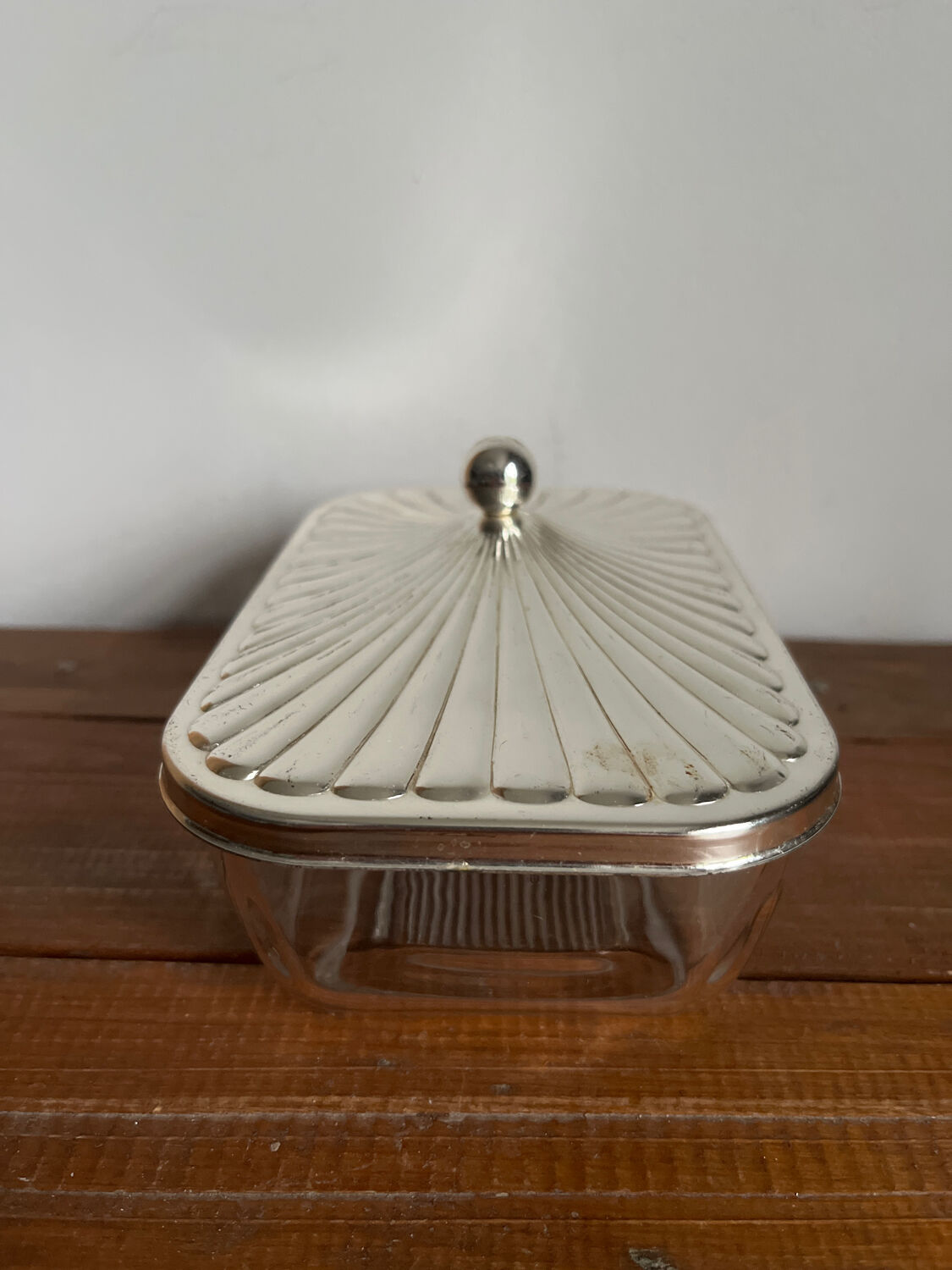 Butter dish