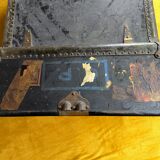 Antique travel trunk mendel trunk
