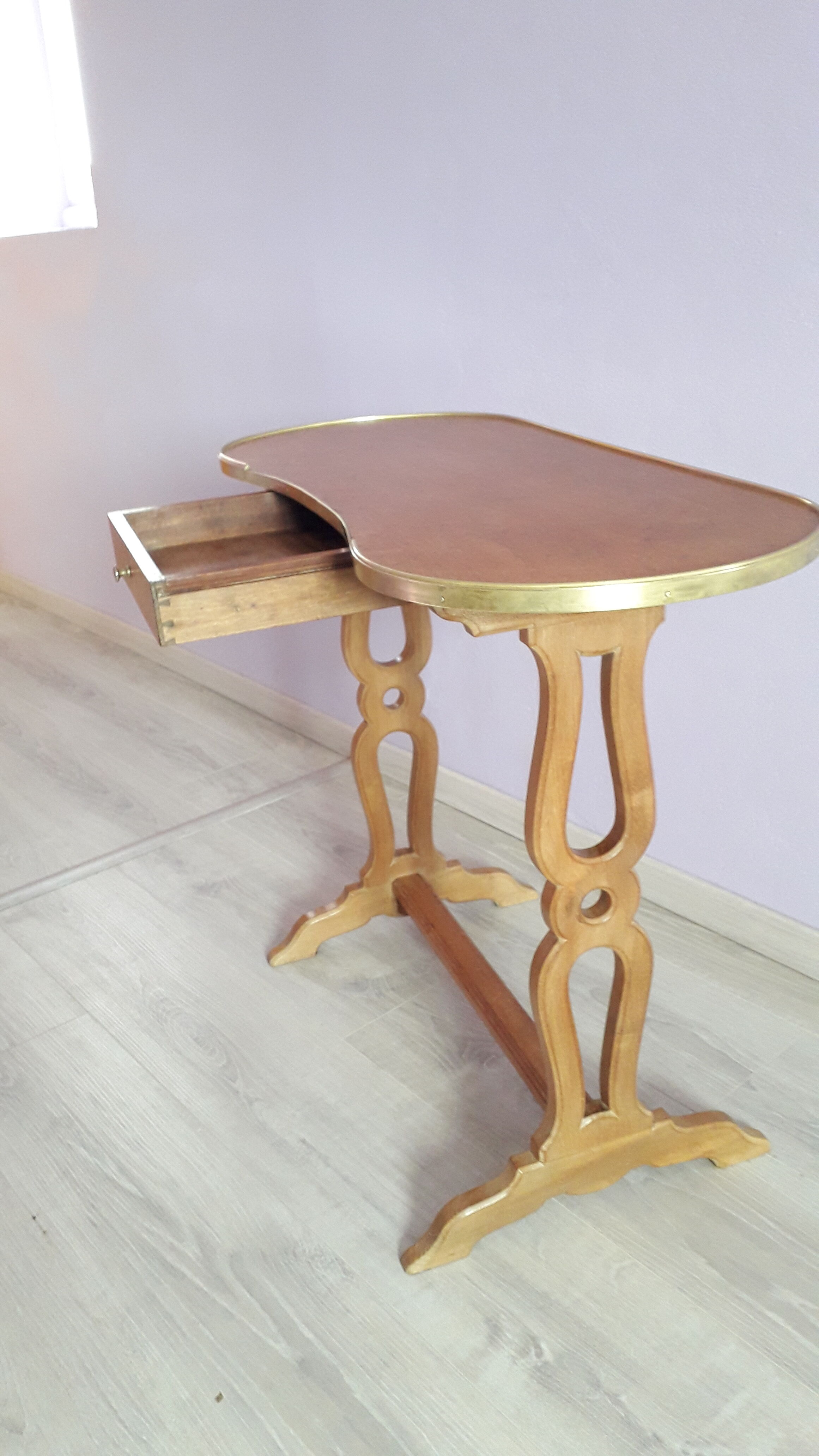 Early 20th century kidney side table