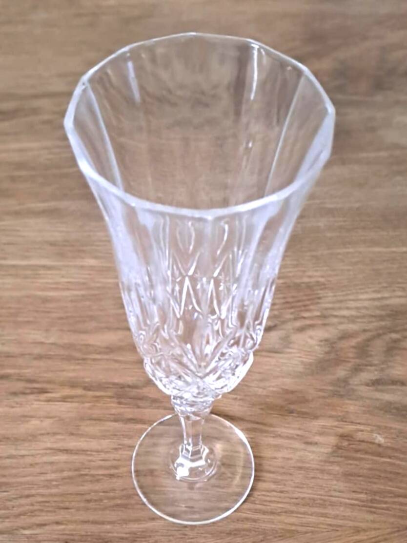 5 crystal champagne flutes