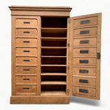 Armoire de notaire en chêne brut massif, 1920