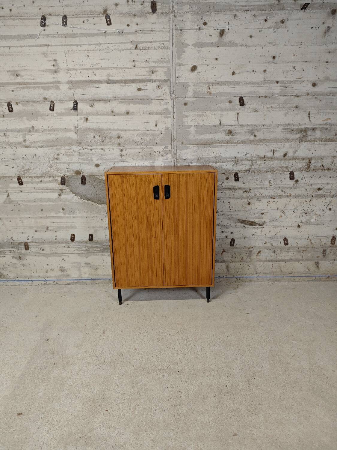 Vintage storage unit