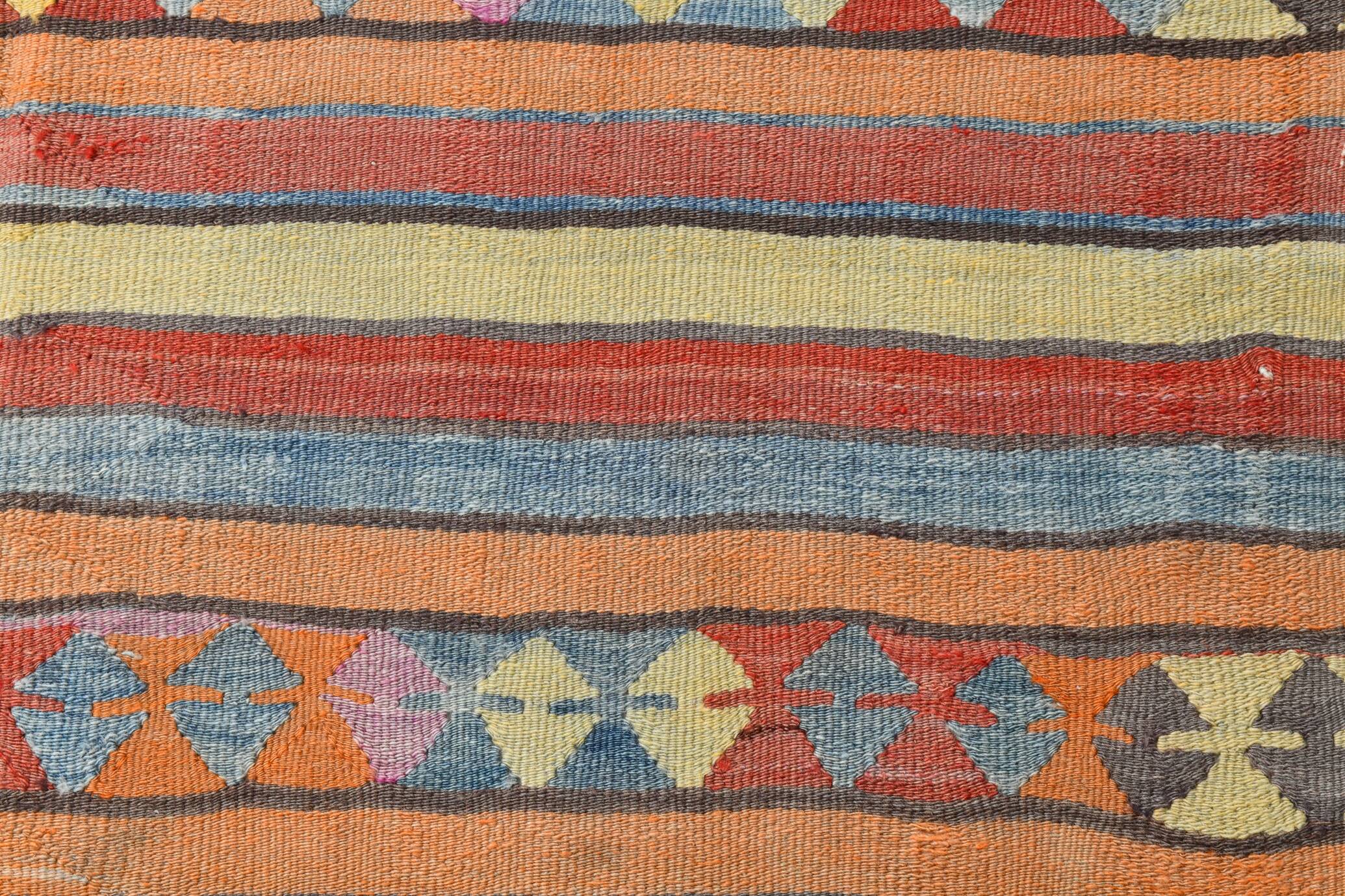 4x7 Handmade Wool Turkish Vintage Kilim Rug, 136x201Cm SK 32979