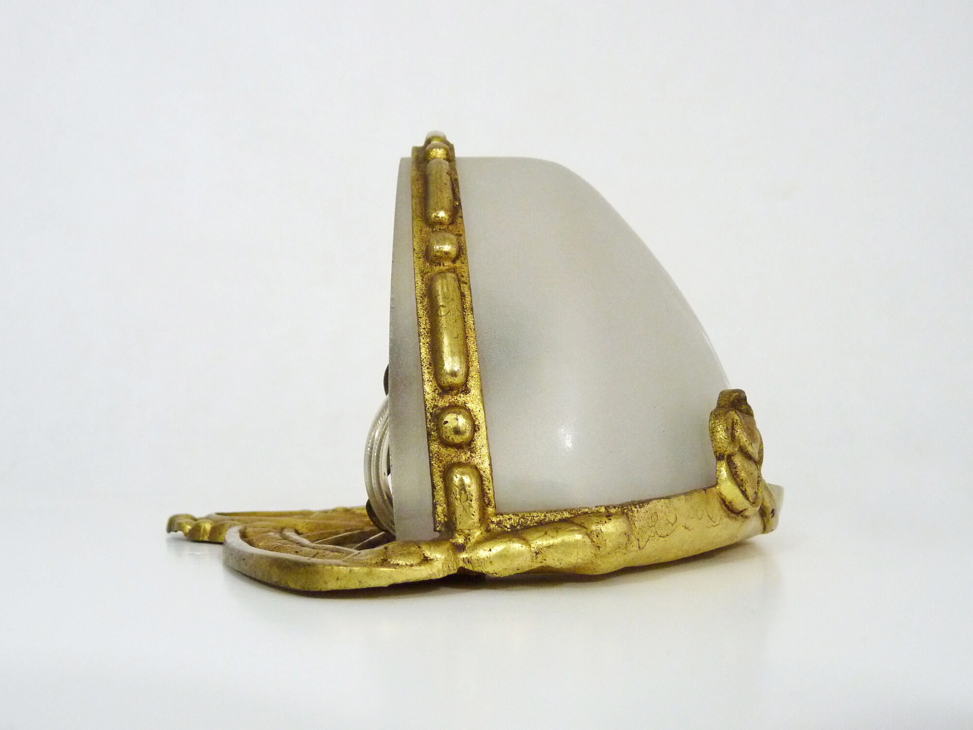 Pair of half moon Art Deco wall sconces in bronze and engraved glass 20/30