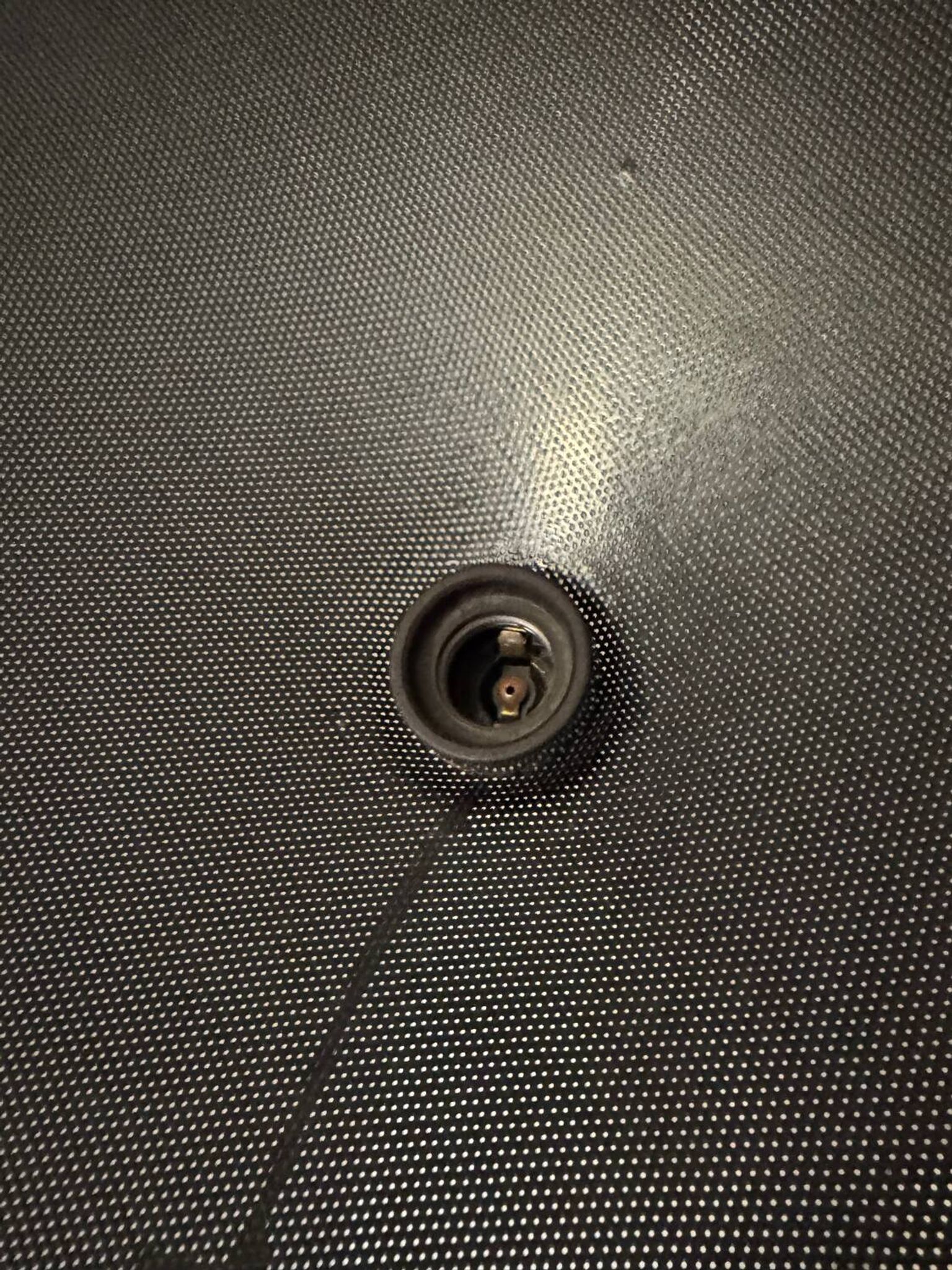 Suspension en métal micro-perforé, années 60