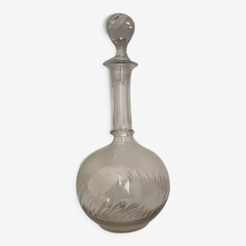 Carafe boule en cristal ciselé ancienne