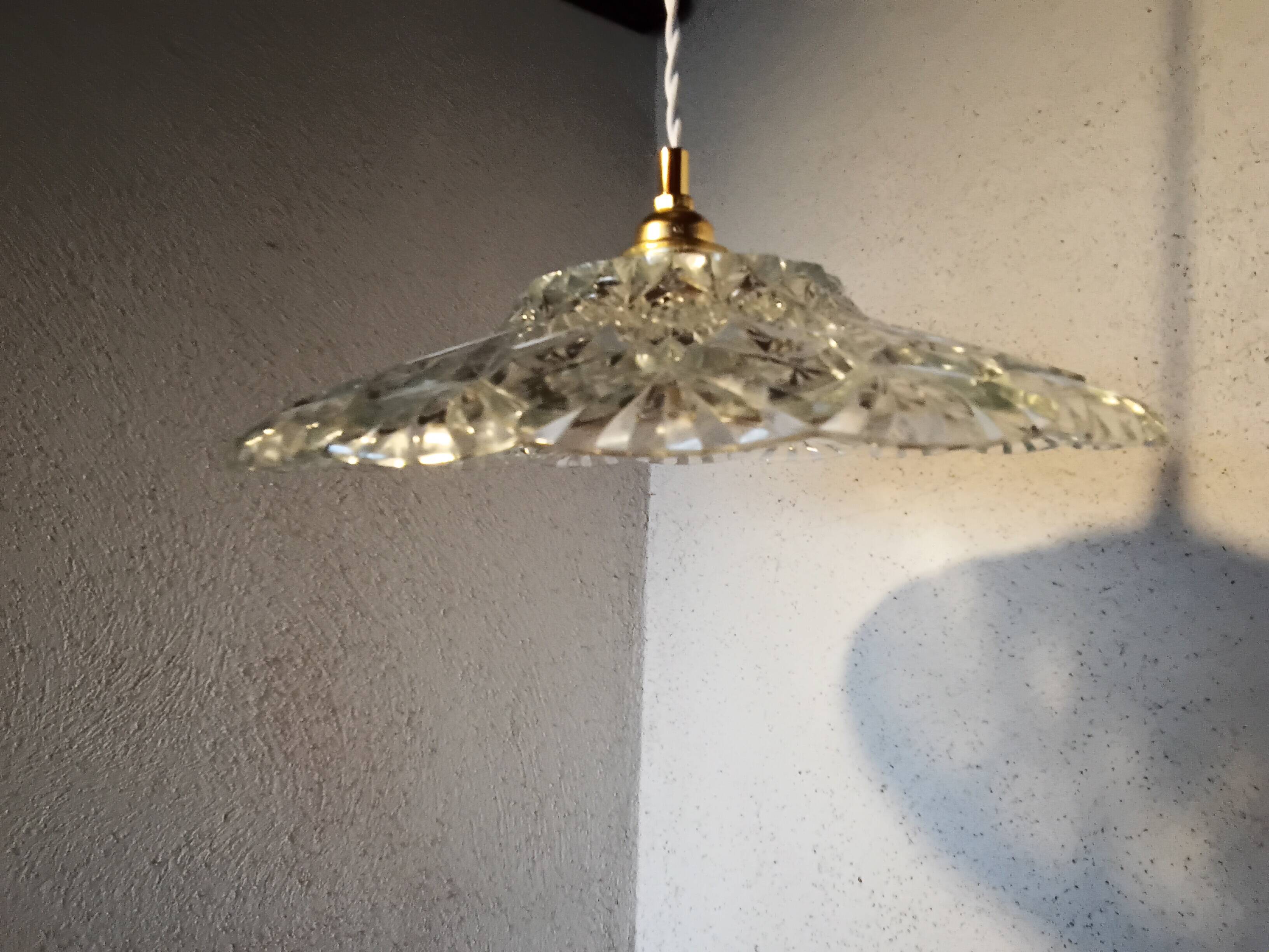 Suspension vintage en verre moulé