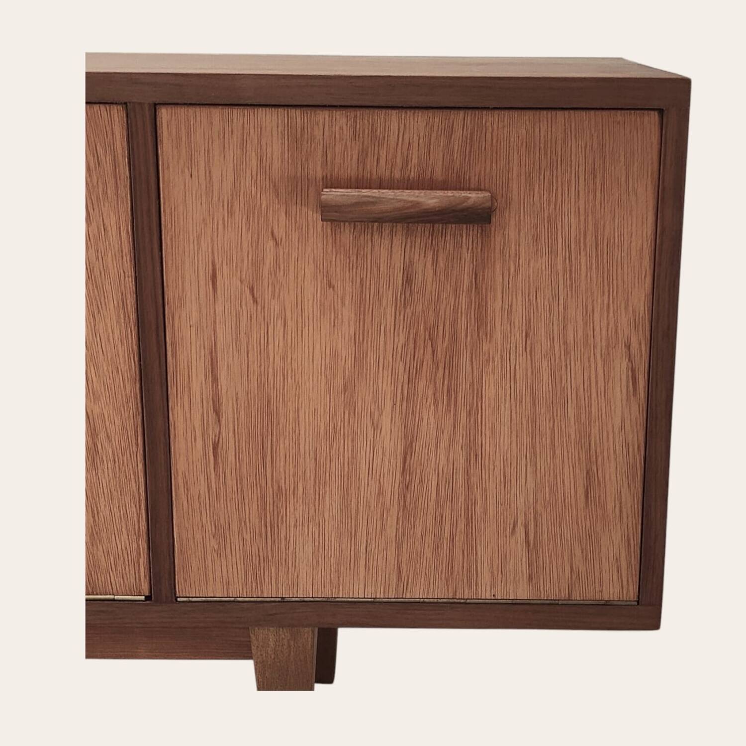 Silund low sideboard