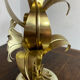 Lampe en laiton, métal et nacre