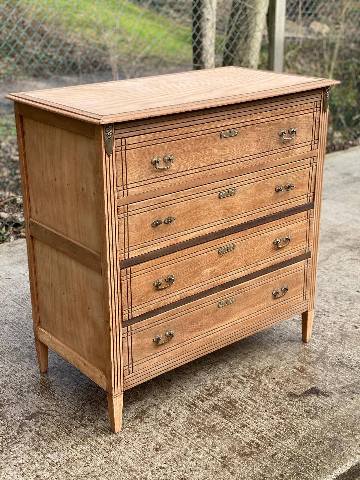 Commode style empire rénovée en chêne brut 4 tiroirs