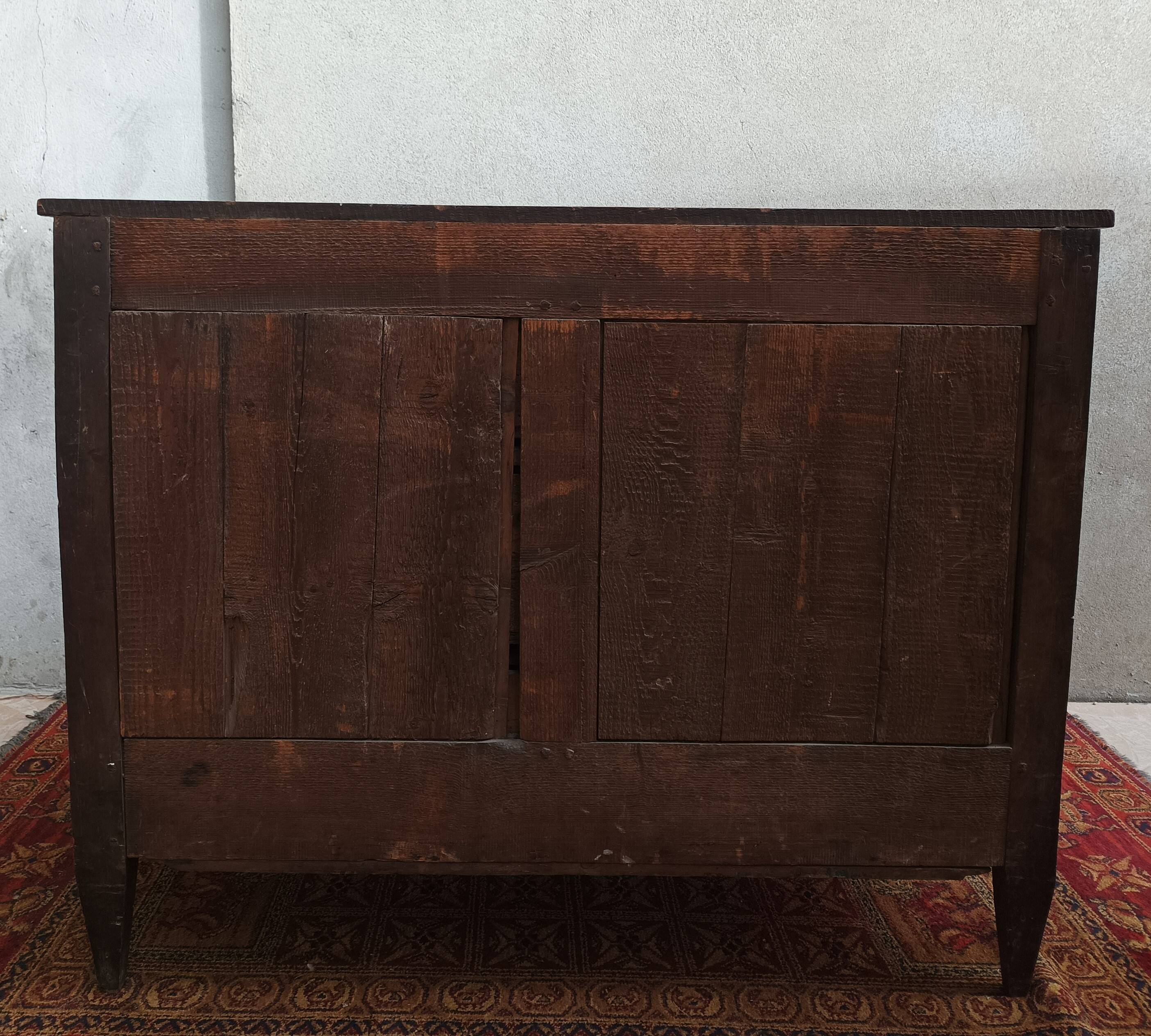Louis XVI chest of drawers in walnut 18th