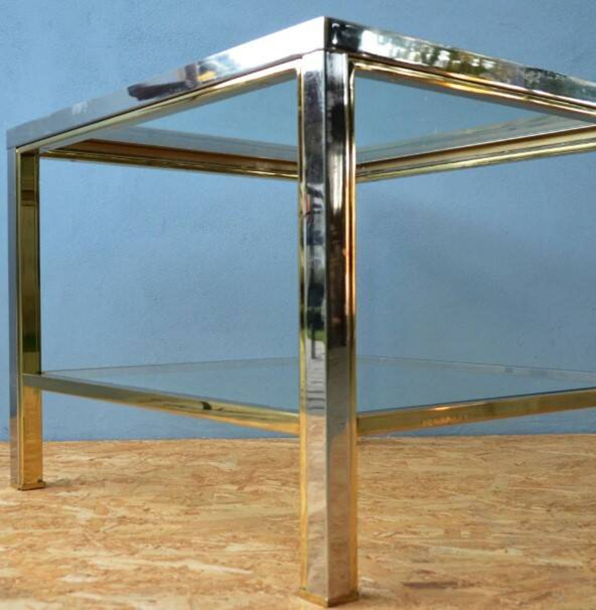 Table basse de style moderniste, style Romeo Rega en laiton et chrome