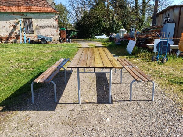 Table Industrielle ou de Collectivité avec Bancs