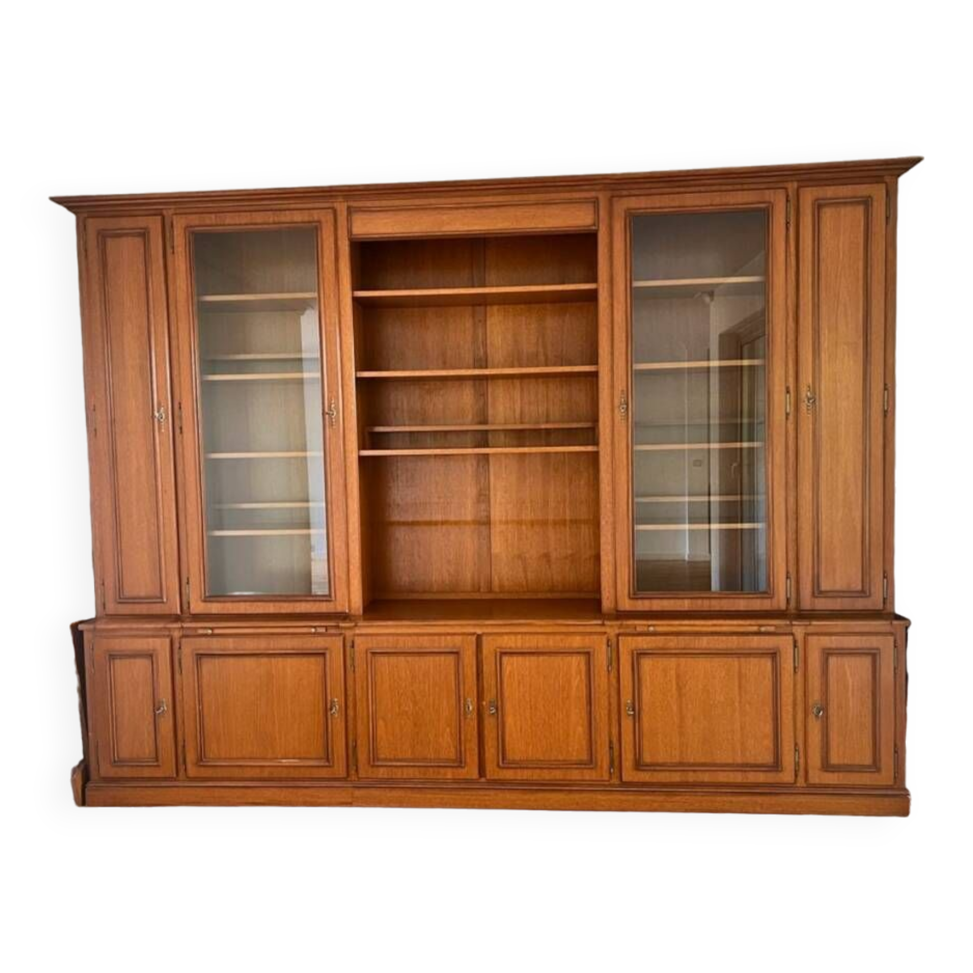 Large wooden library, large dressing room