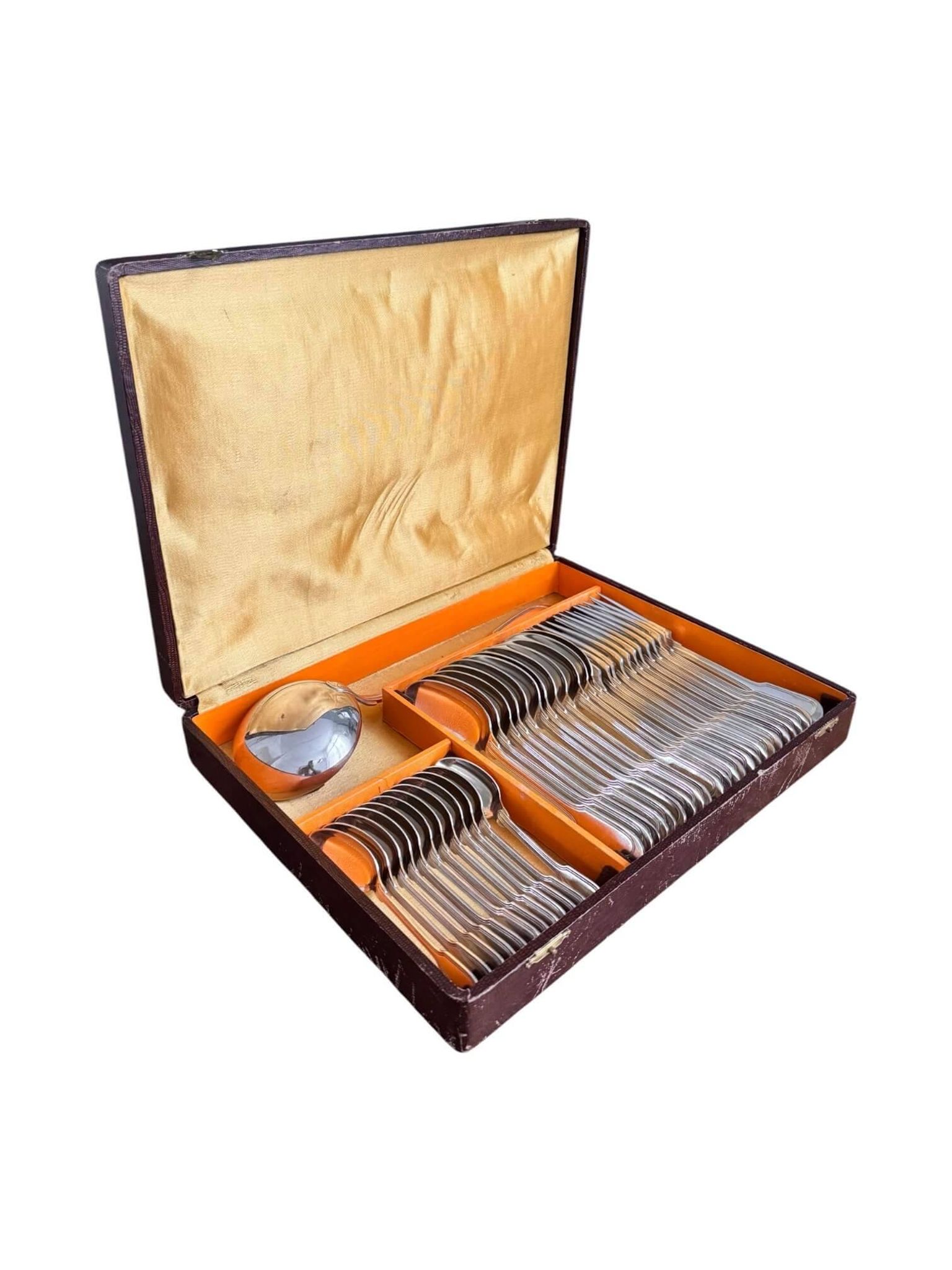 Vintage Ercuis cutlery set of 37 pieces, Chinon model.