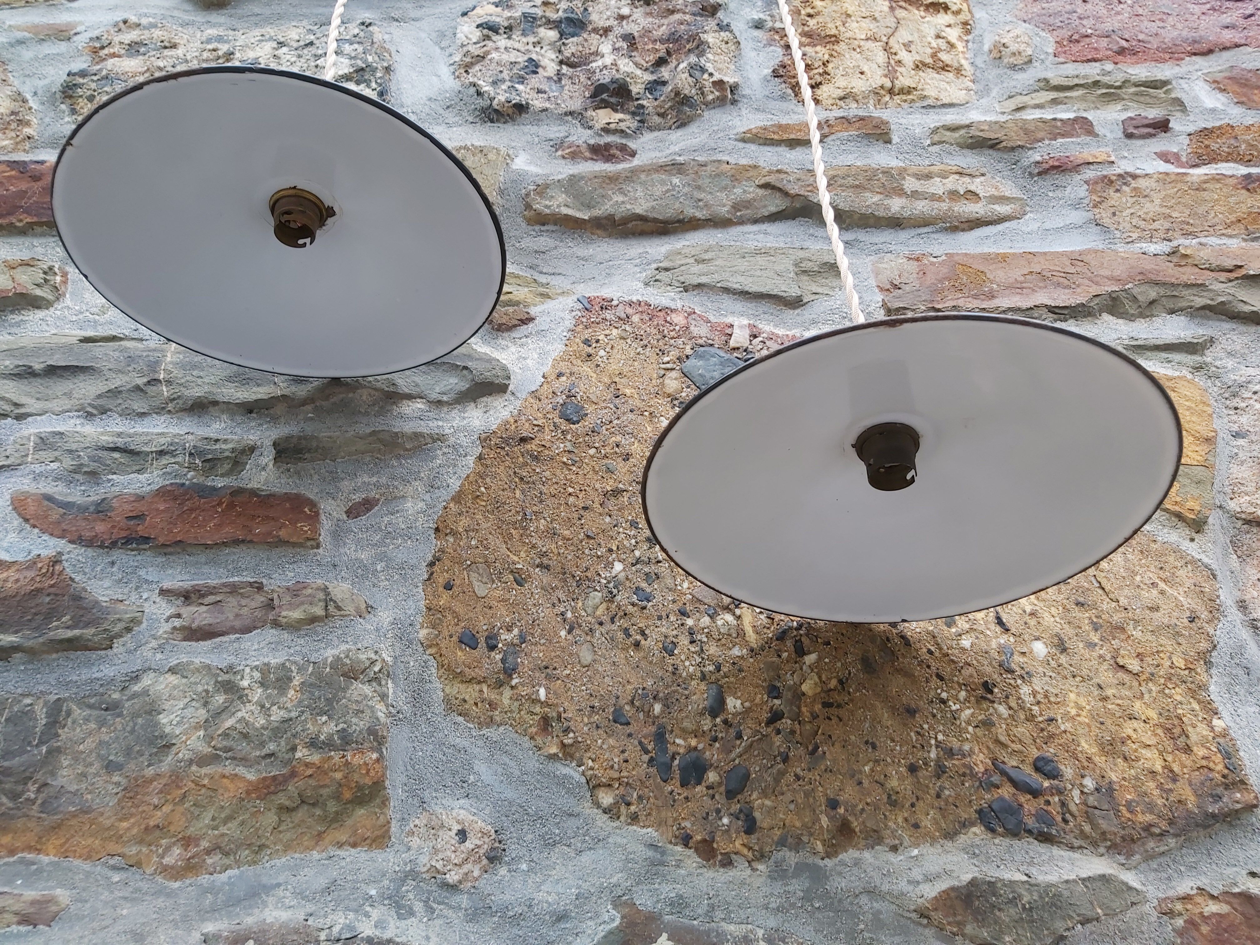 Set of 3 blue enamelled industrial suspensions